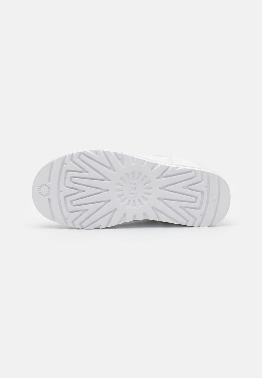 UGG Classic Ultra Mini Platform — Alb — imaginea 4